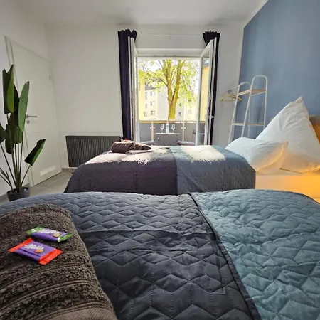 Modern Homes - Voll Ausgestatte Wohnung - Balkon - Hotelbetten - 4K Tv - Wlan Moers Exterior foto