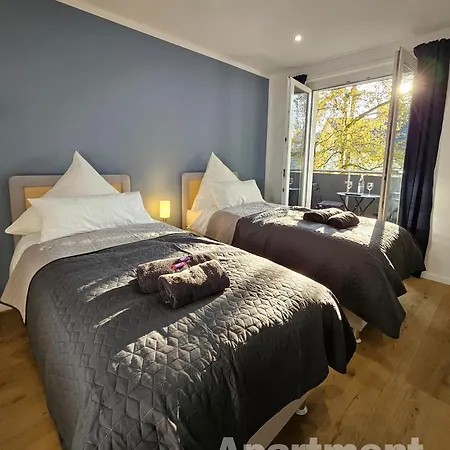 Modern Homes - Voll Ausgestatte Wohnung - Balkon - Hotelbetten - 4K Tv - Wlan Moers Exterior foto