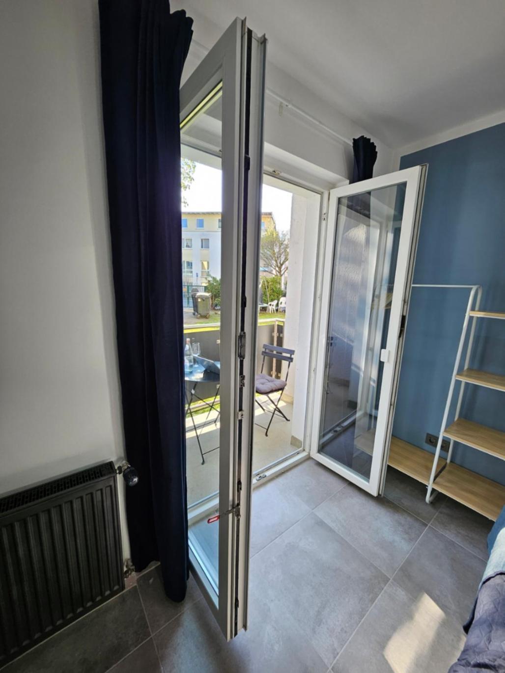 Modern Homes - Voll Ausgestatte - Balkon - Hotelbetten - 4k Tv - Wlan Moers