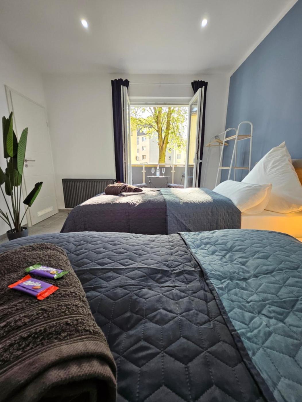 Apartment Modern Homes - Voll Ausgestatte - Balkon - Hotelbetten - 4k Tv - Wlan Moers