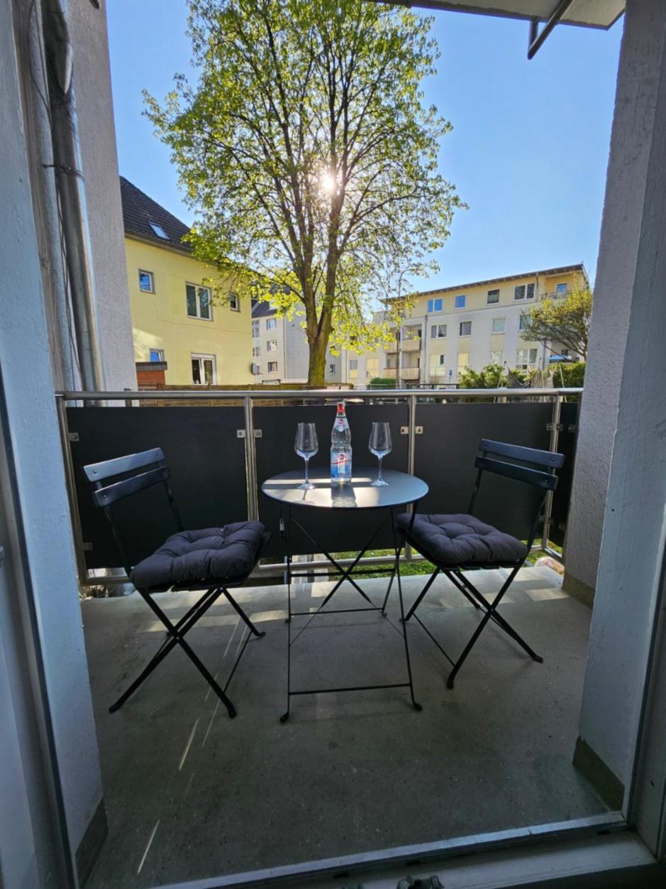 Modern Homes - Voll Ausgestatte - Balkon - Hotelbetten - 4k Tv - Wlan * Moers