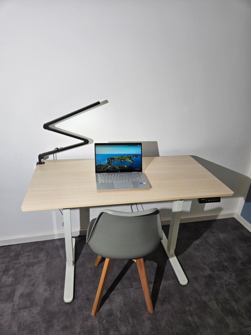 Modern Homes - Voll Ausgestatte - Balkon - Hotelbetten - 4k Tv - Wlan Apartment Moers