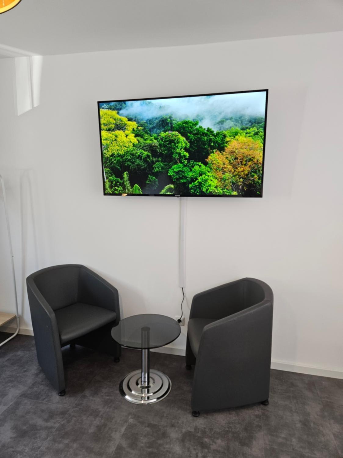 Modern Homes - Voll Ausgestatte - Balkon - Hotelbetten - 4k Tv - Wlan Apartment Moers